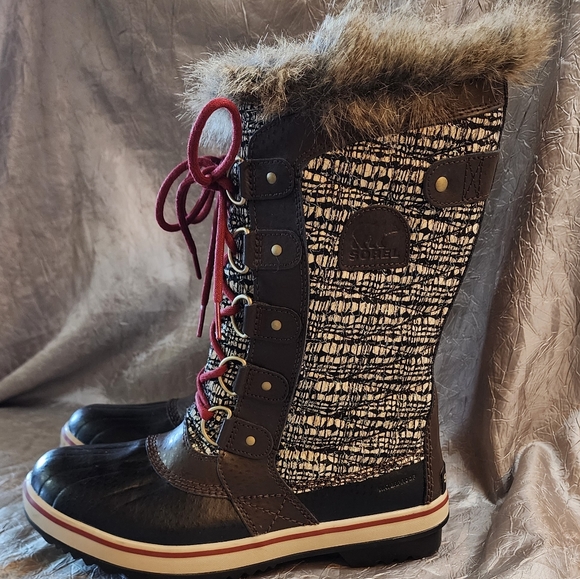 SOREL SNOW BOOTS SZ 8 - Picture 8 of 15